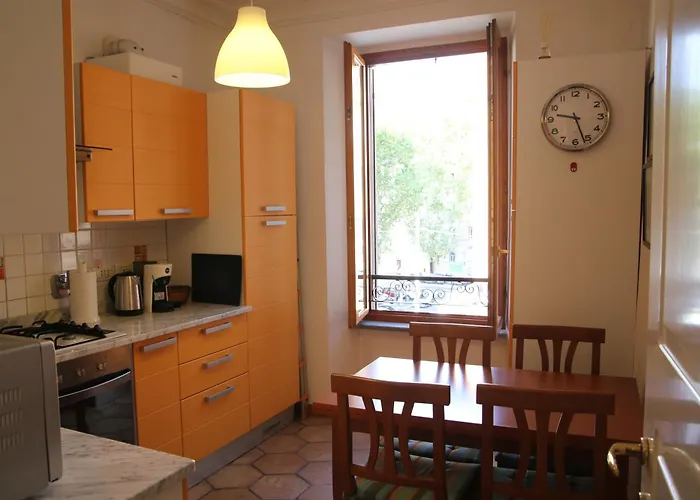 Casa Del Drago In Trastevere